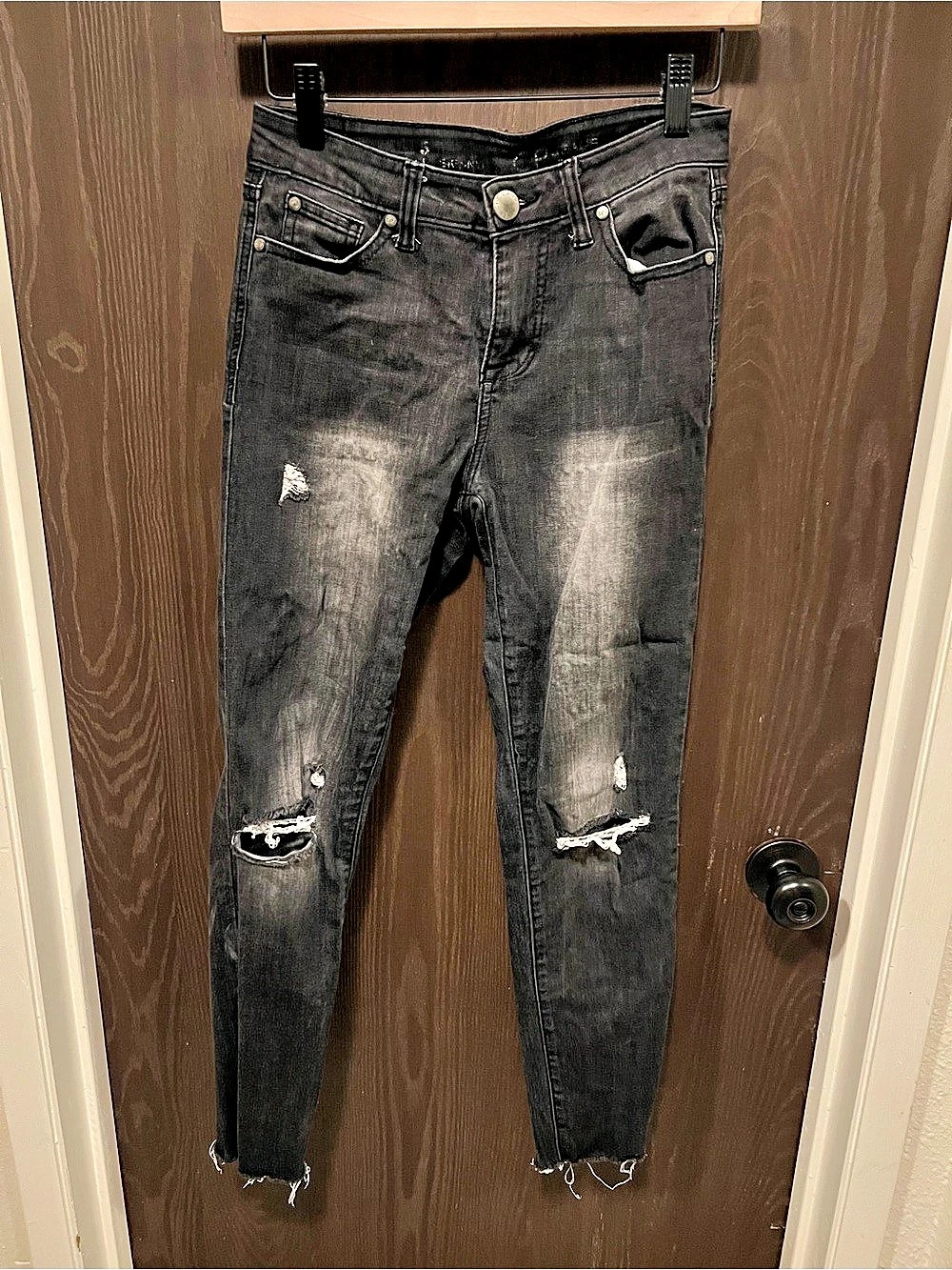 Celebrity Pink Distressed Skinny Jeans in Black